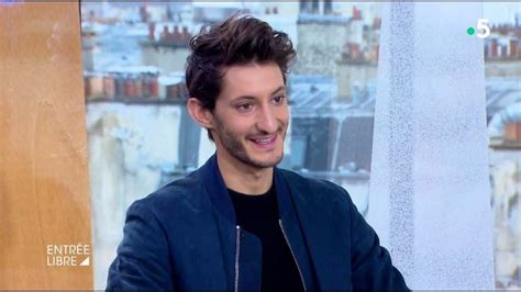 Le Festival du Printemps : Un souffle nouveau sur la scène française et un tremplin pour la carrière de Pierre Niney