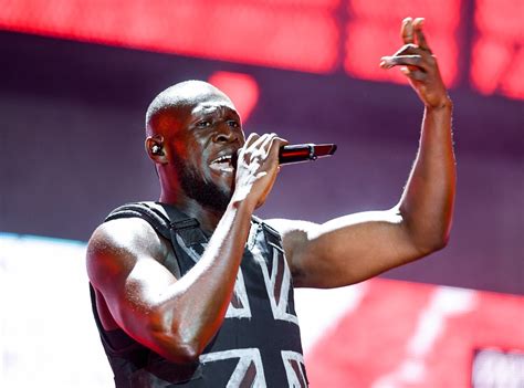 Le triomphe monumental de Stormzy au Glastonbury Festival : une célébration sans précédent de la diversité musicale britannique.